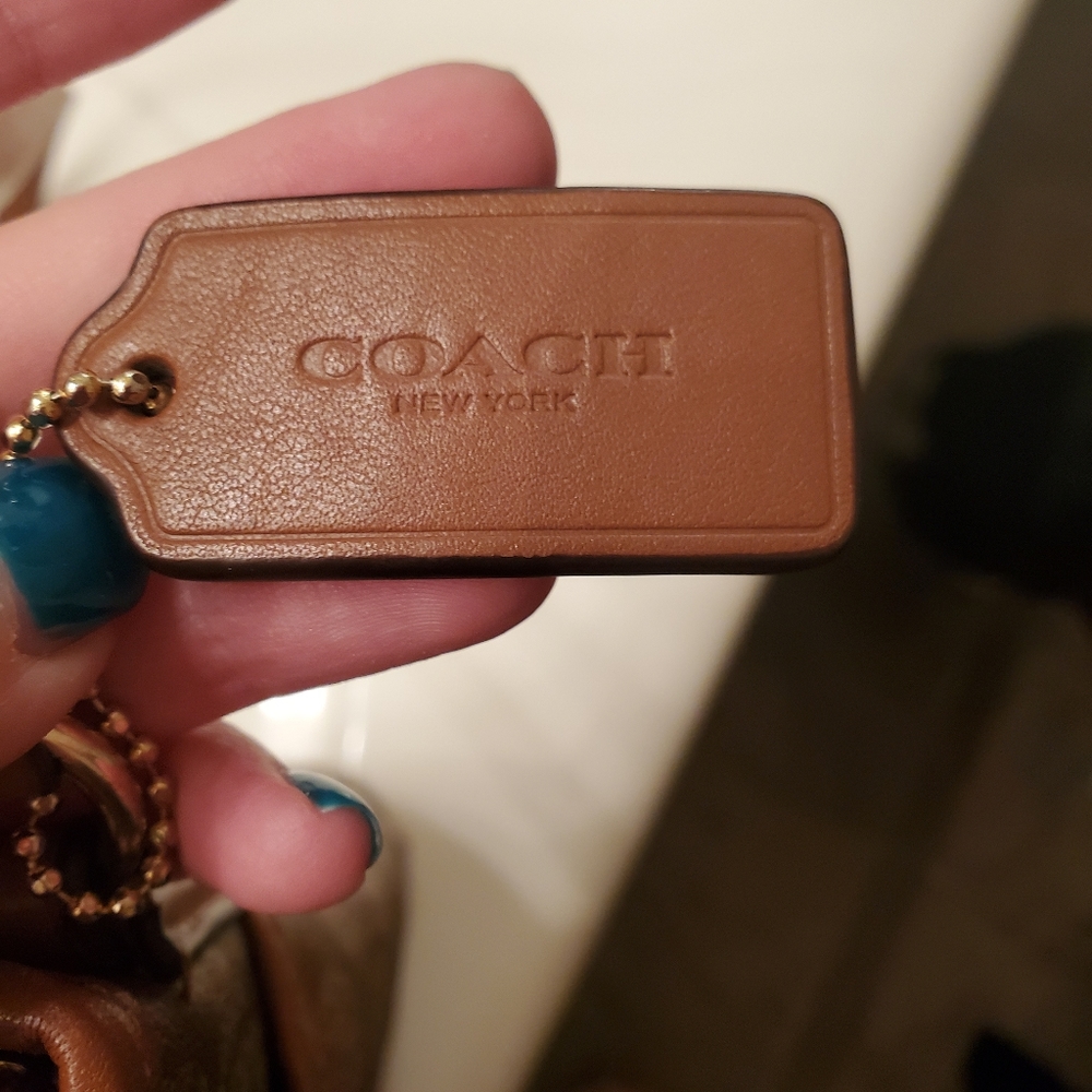 Coach purse - Picture 4 of 5